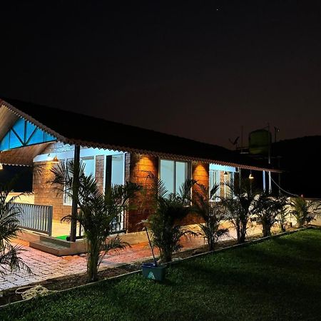 S K Farm Vila Poinad Exterior foto